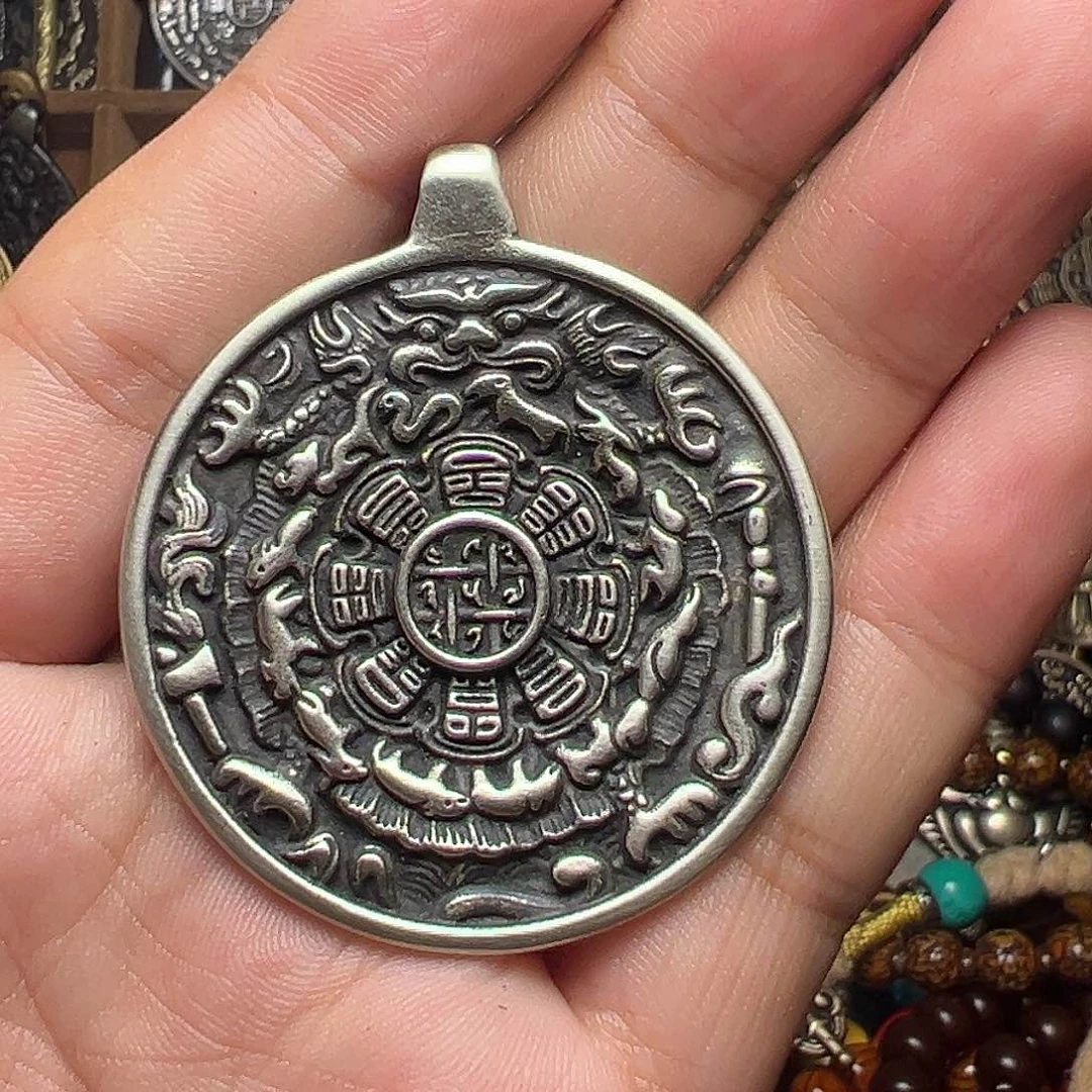 白***鼠桃核吊坠九宫吊坠