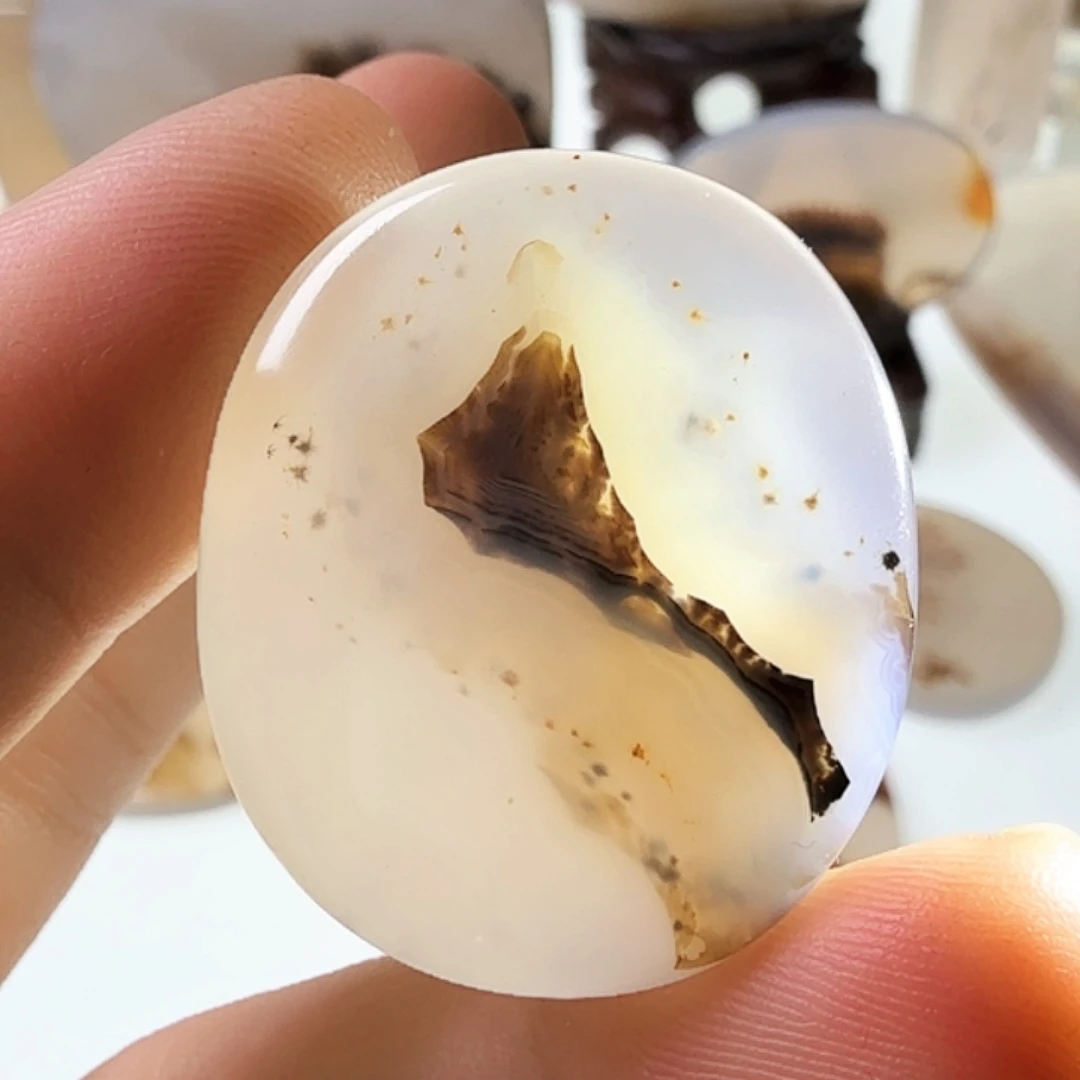 玛瑙/玉髓未镶嵌珠宝半成品