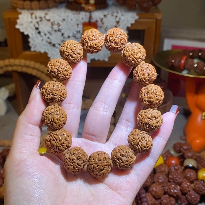 过***孩金刚菩提手串175原籽微打底老树王满肉一物