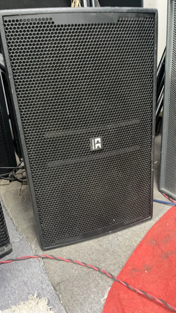 12寸音箱一对，不包邮