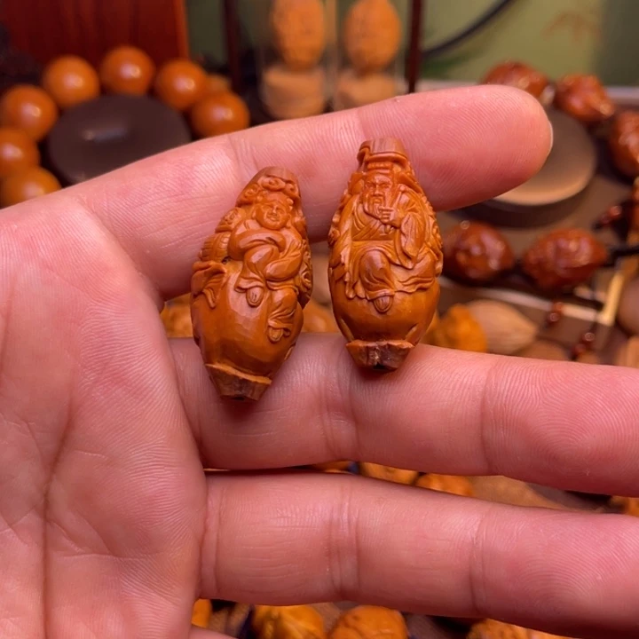 橄榄核吊坠八仙两颗