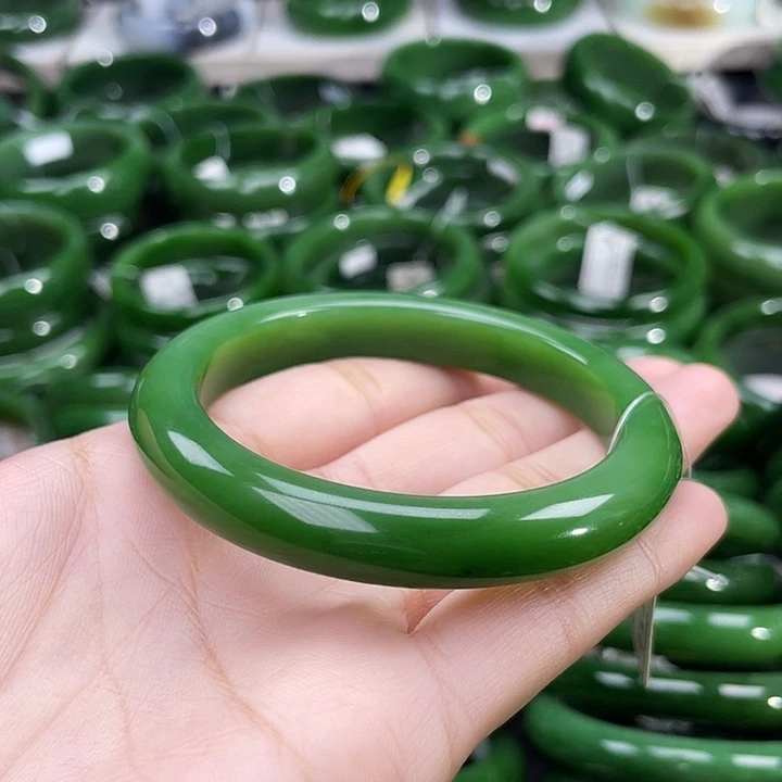 未镶嵌手镯和田玉（碧玉）