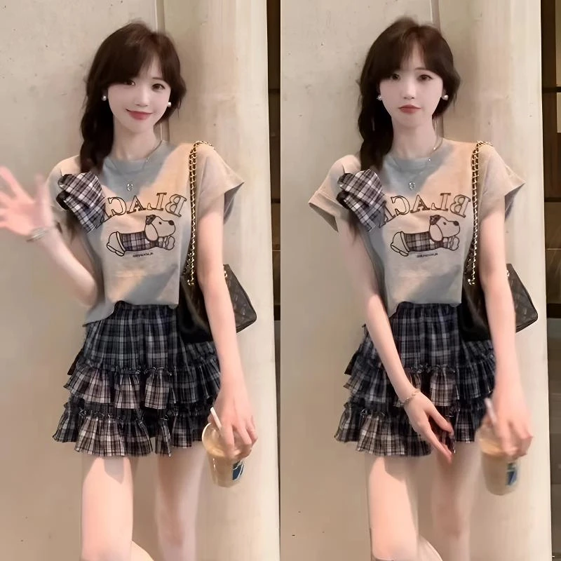 夏季减龄韩系穿搭一整套印花灰色t恤女夏季格子半身短裙两件套装