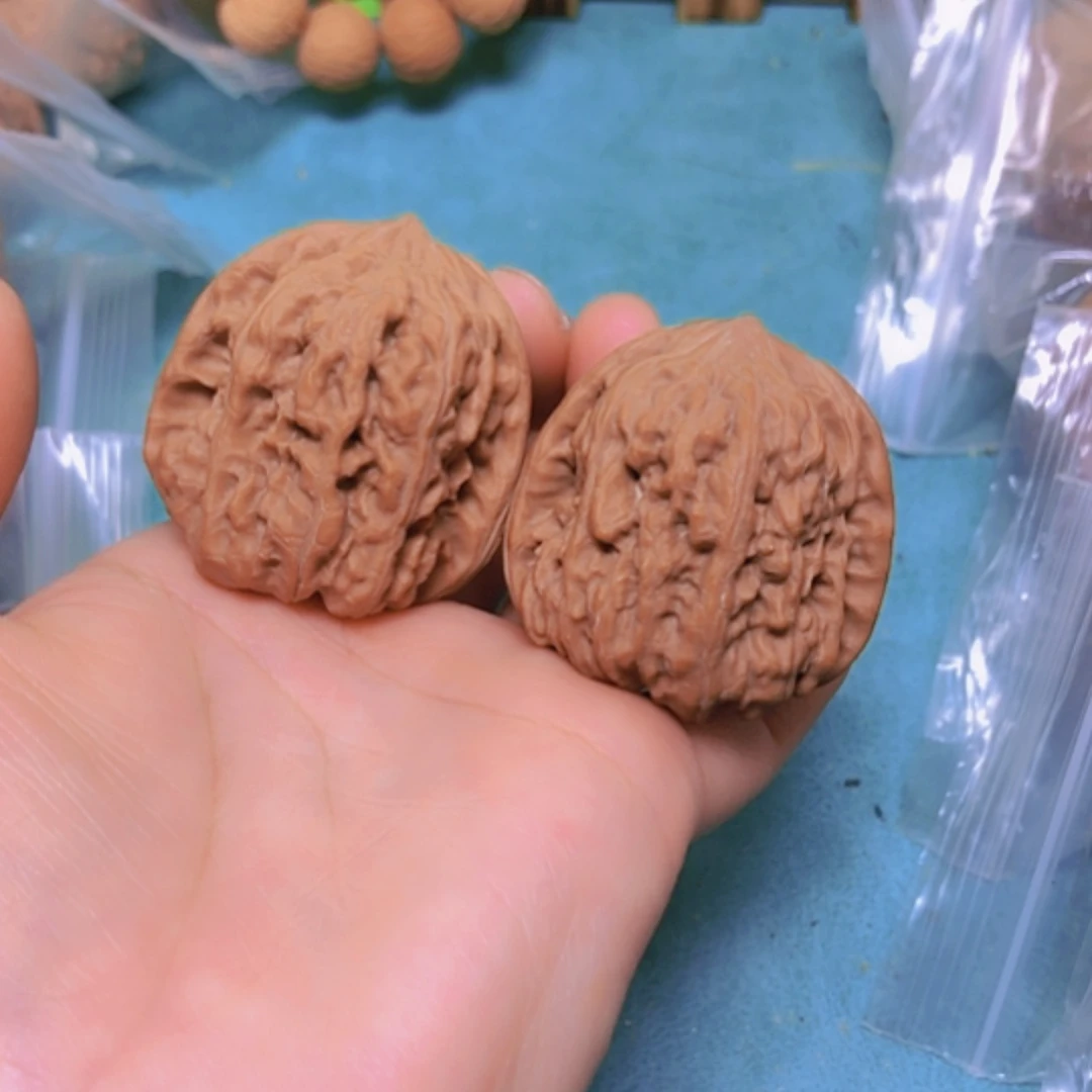 【闪购商品】把件核桃40平谷凹底修尖