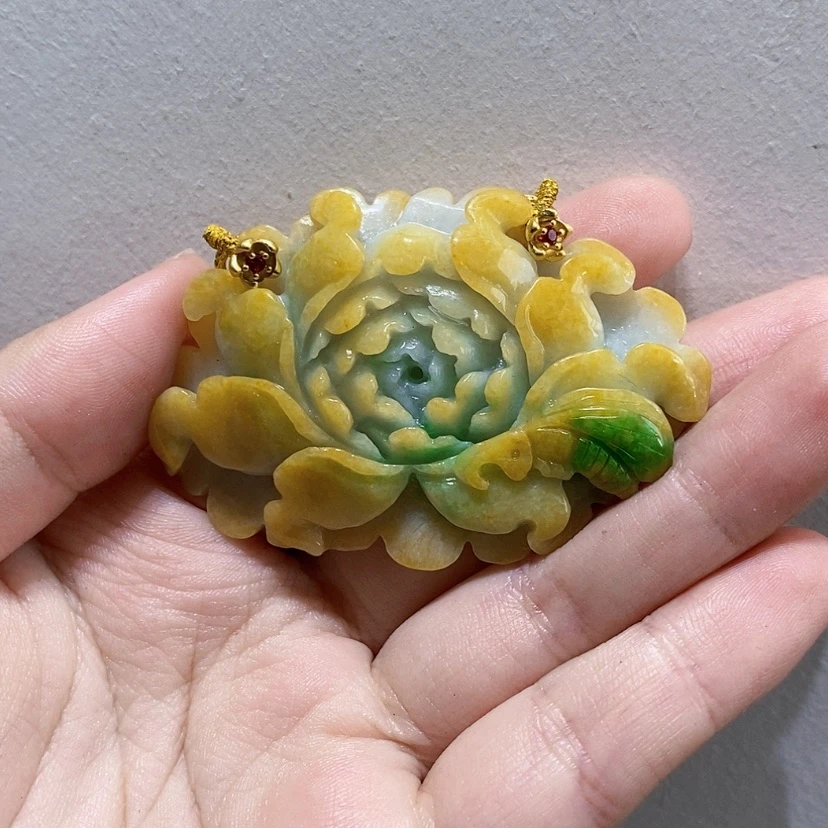 【闪购商品】翡翠未镶嵌颈饰