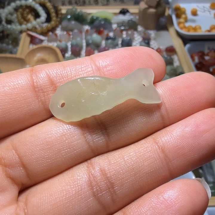 和田玉未镶嵌珠宝半成品