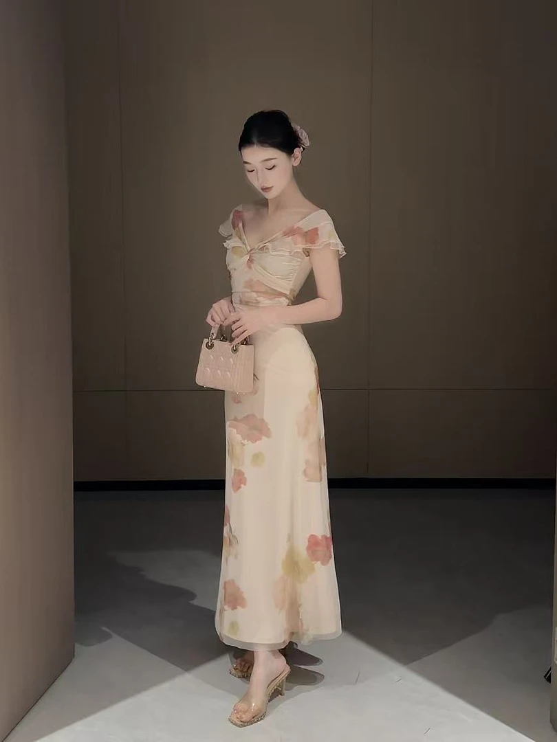 现货春日部【淤泥不染】显瘦气质修身高弹力一字肩包臀连衣裙0969