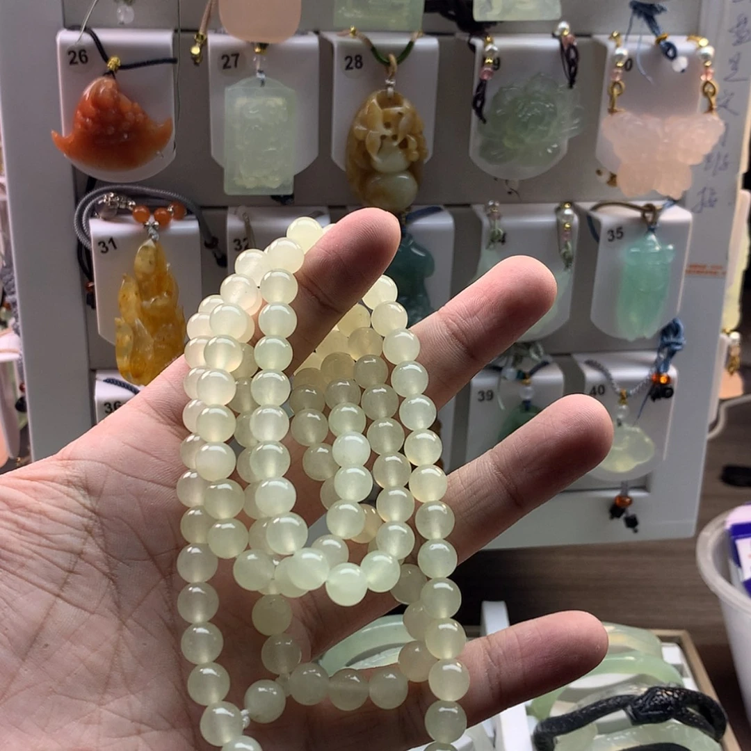 【闪购商品】蛇纹石玉颈饰未镶嵌