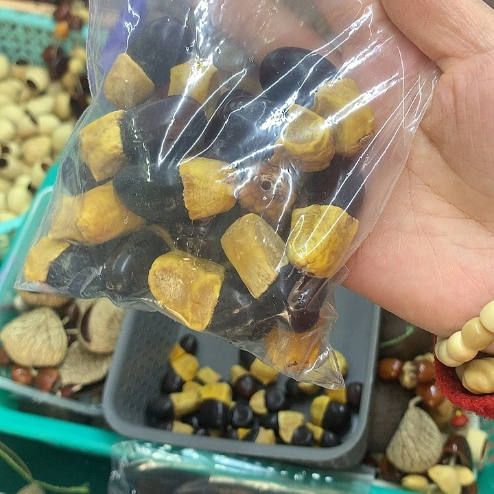 山***竹千眼菩提吊坠缅茄