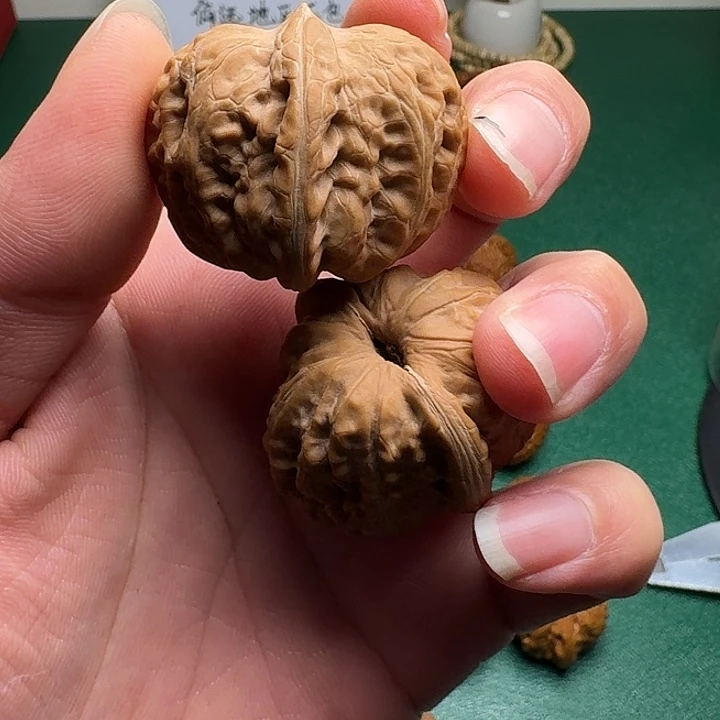 安***修文玩核桃把件山地元宝