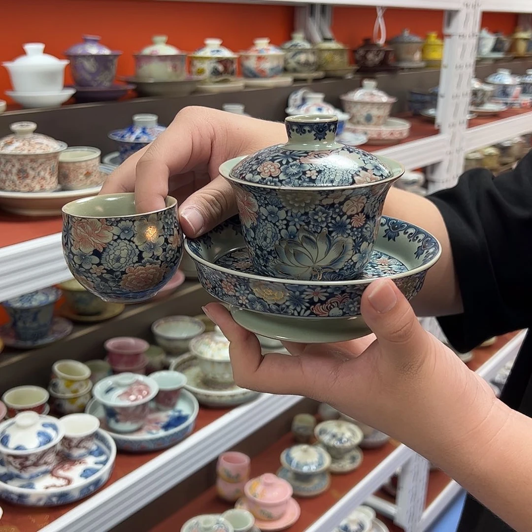 哈哈放大对方尴尬一下