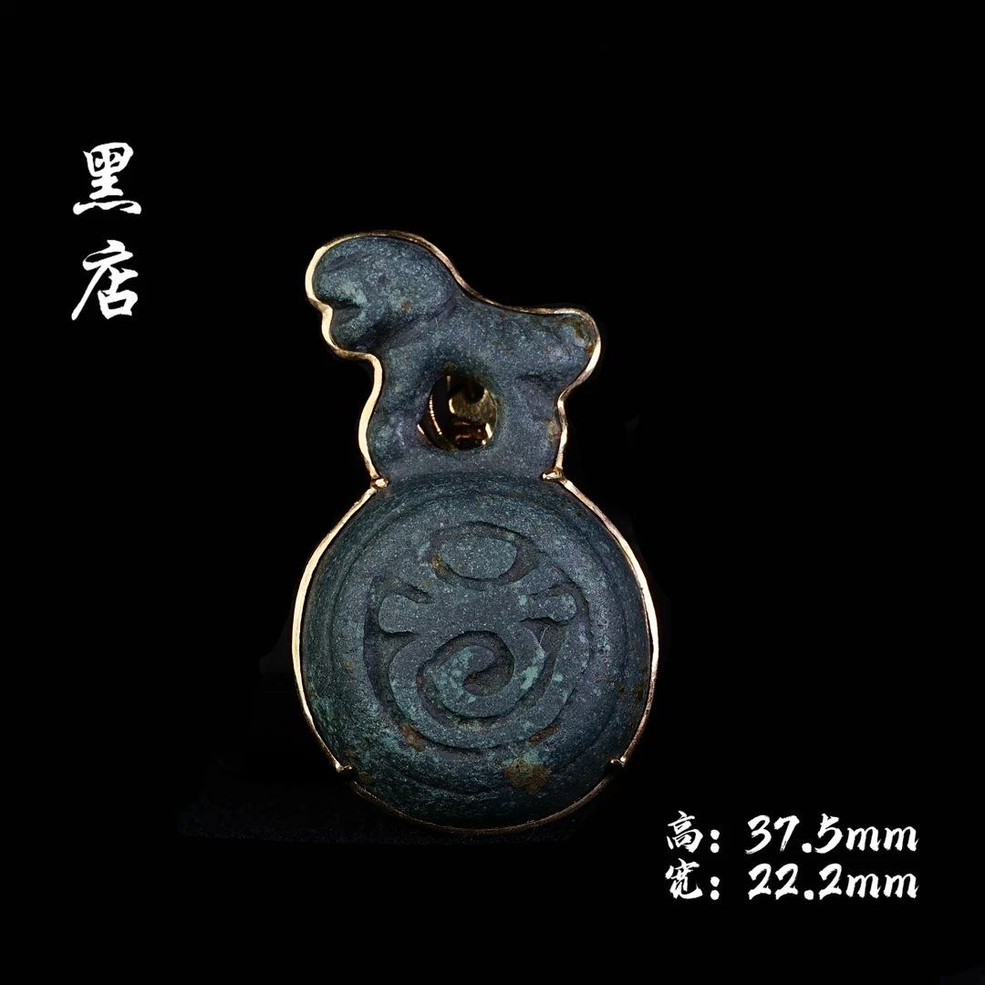 精美藏式雪狮吊坠
