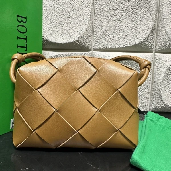 包包/95新/葆蝶家/C14041003614/250815YJ0031