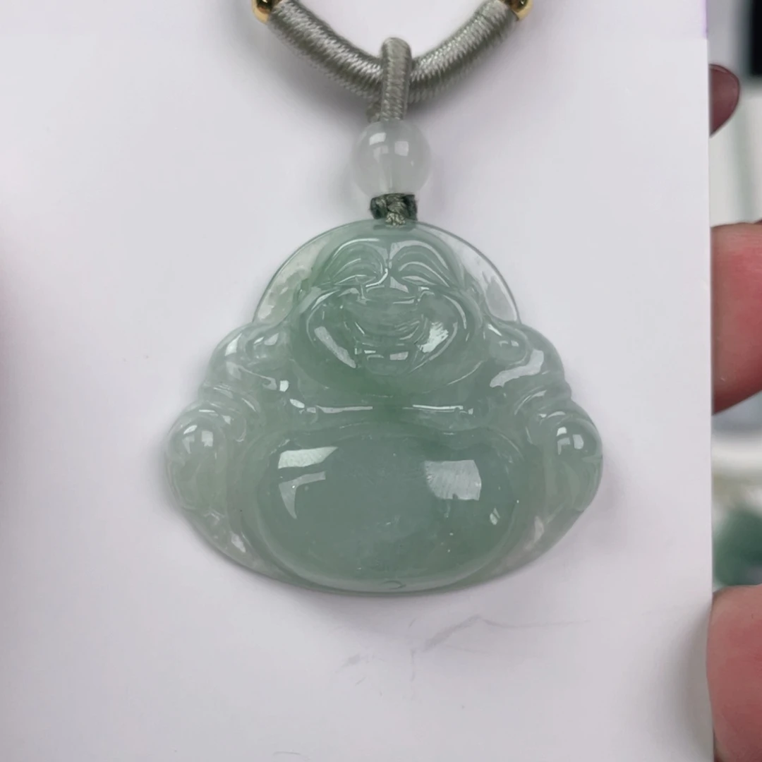 翡翠未镶嵌颈饰佛公