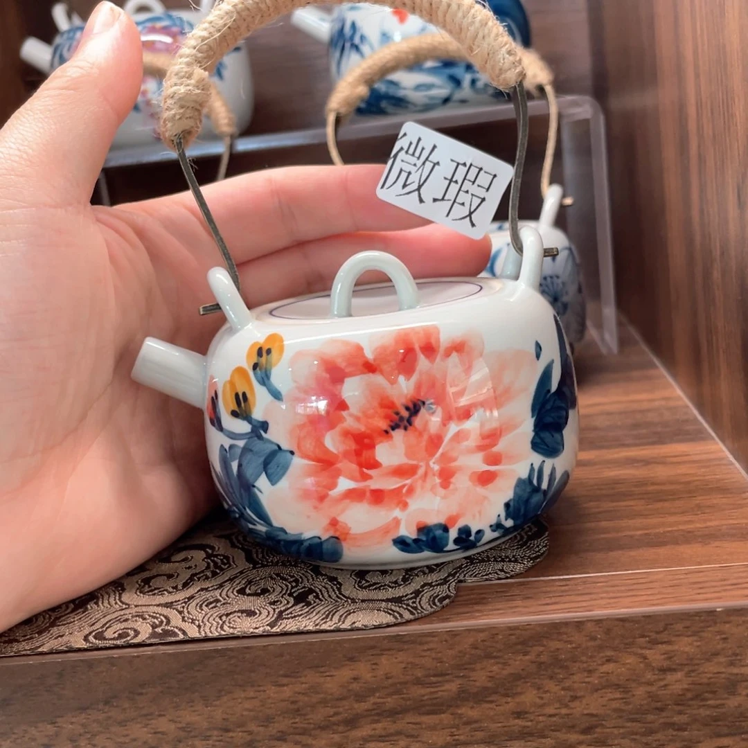 釉下手绘茶具微瑕