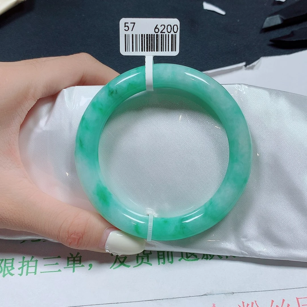 翡翠未镶嵌手镯翡翠手镯57