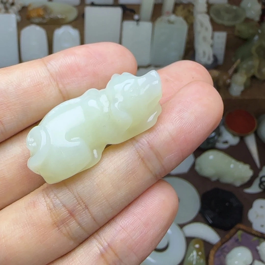 和田玉未镶嵌挂件