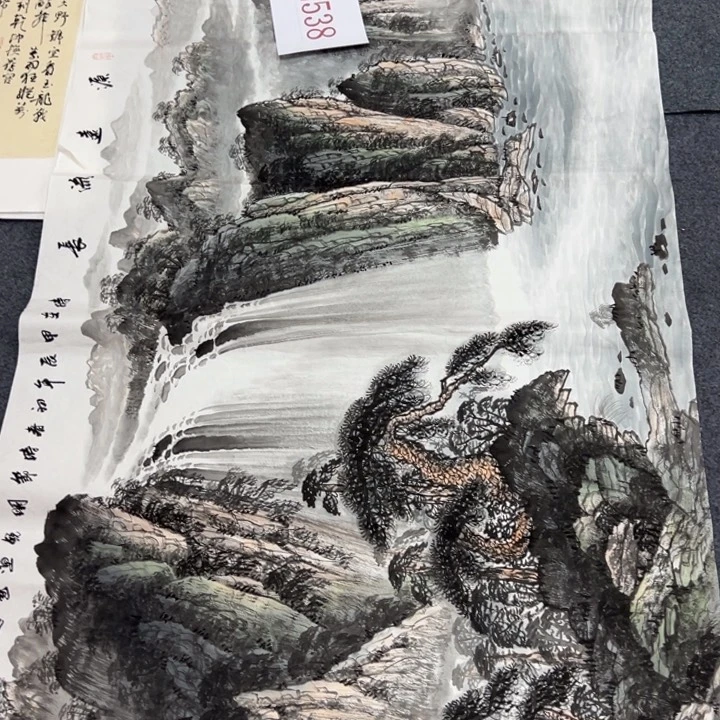竖款山水作品，喜欢欣赏一下……
