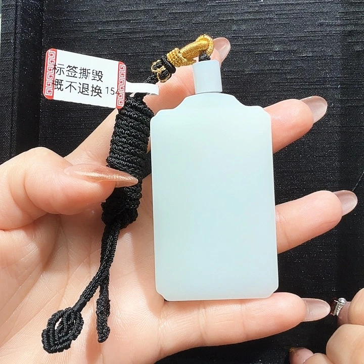 颈饰未镶嵌和田玉苏
