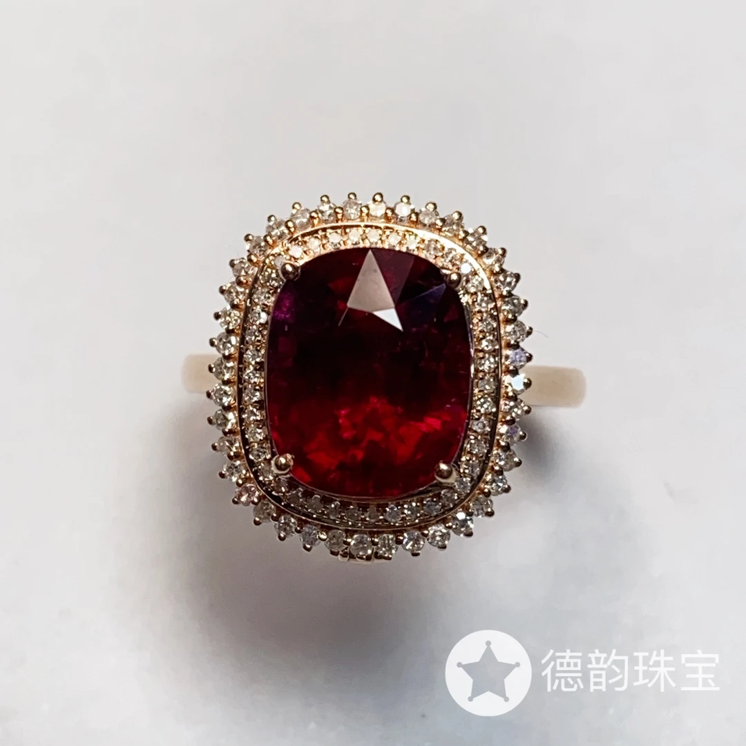 18K金镶嵌碧玺戒指 约4.50ct