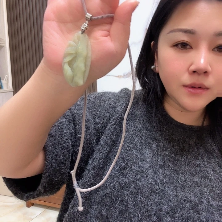 蛇纹石玉合金颈饰