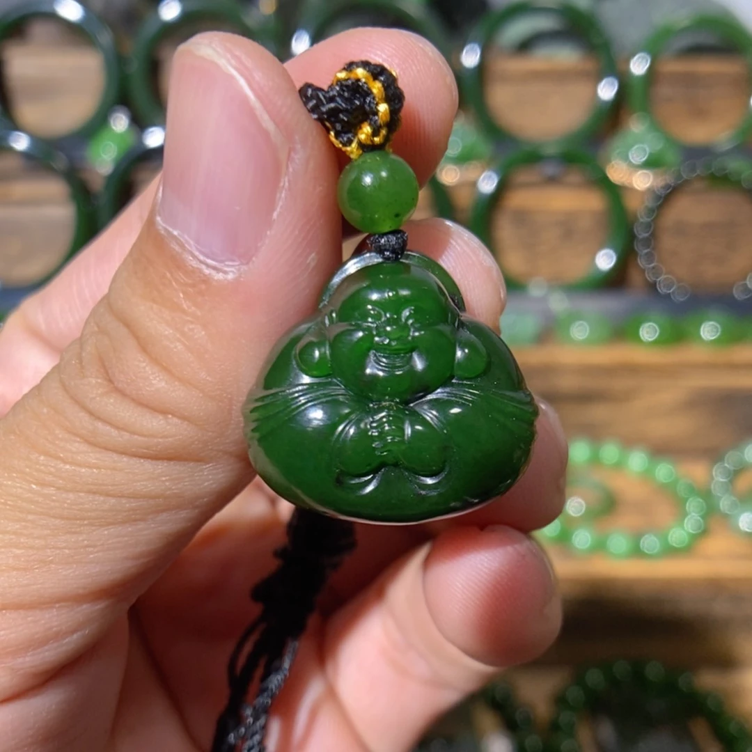 【闪购商品】吊坠(不含链)未镶嵌和田玉俄七红皮菠菜绿抱抱佛