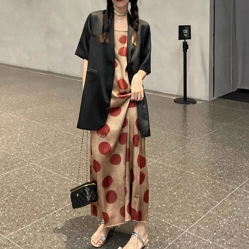 胖mm醋酸缎面西装外套女大码夏季薄款短袖西服休闲垂感中长款西装
