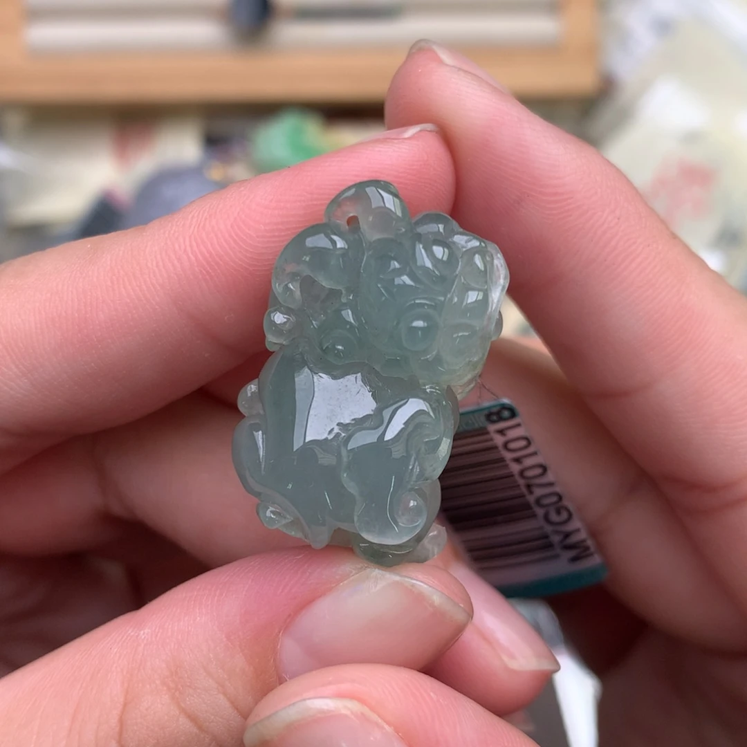 【闪购商品】翡翠挂件未镶嵌一