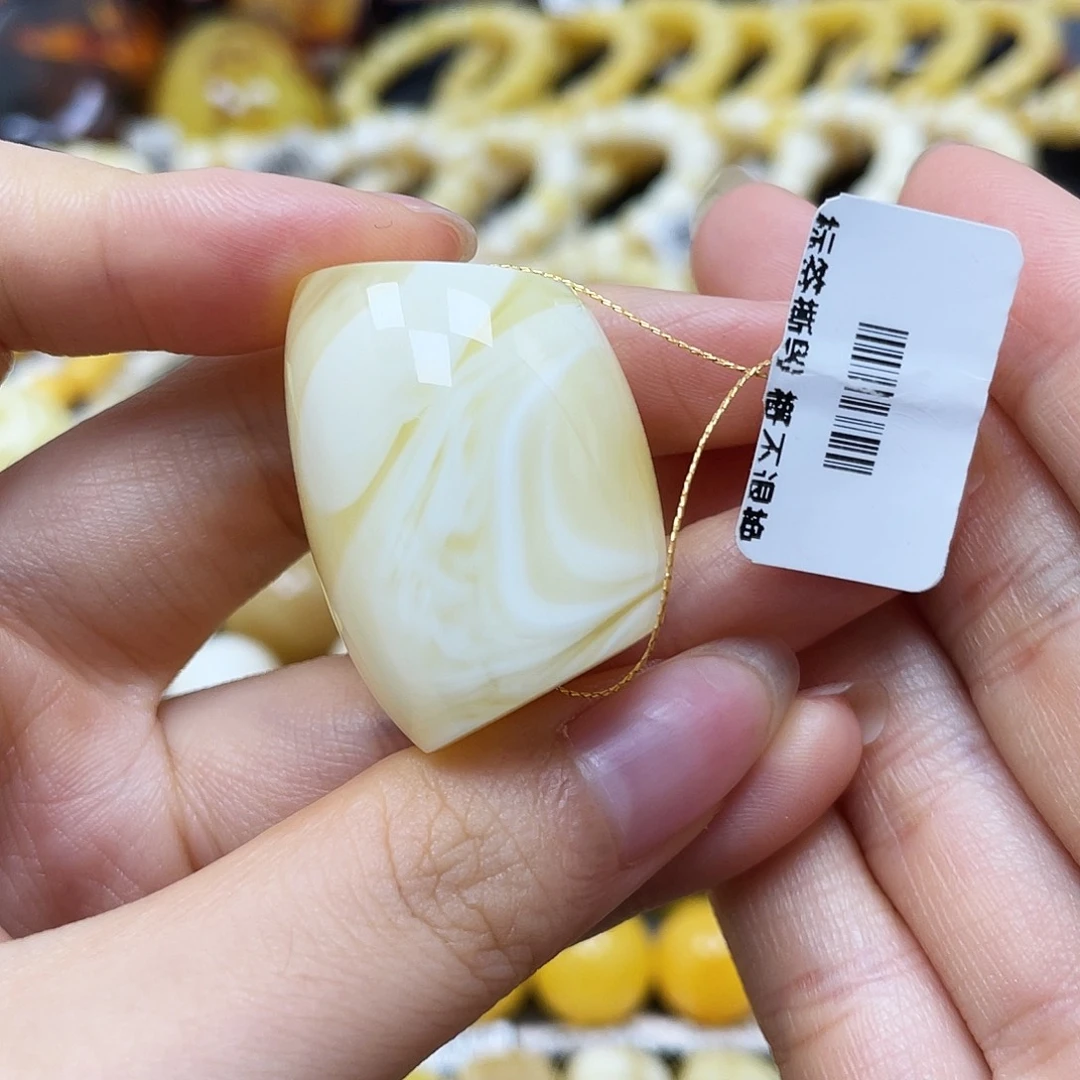 胖***胖未镶嵌蜜蜡裸石马蹄珠33✖️20mm