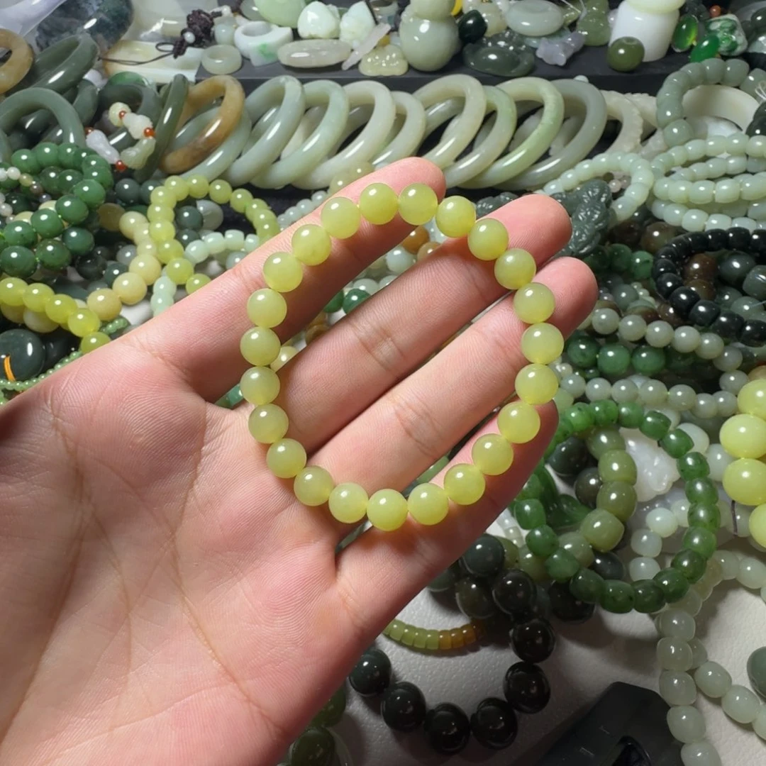 和田玉未镶嵌手串