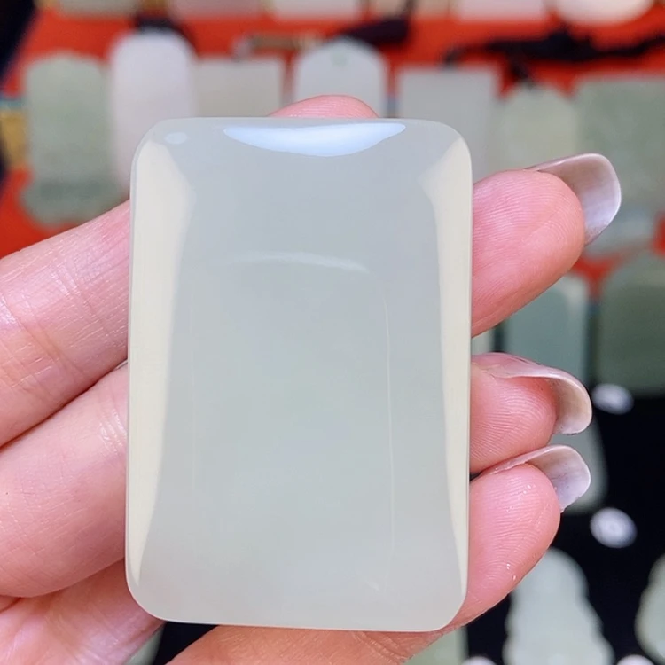 【闪购商品】颈饰未镶嵌和田玉