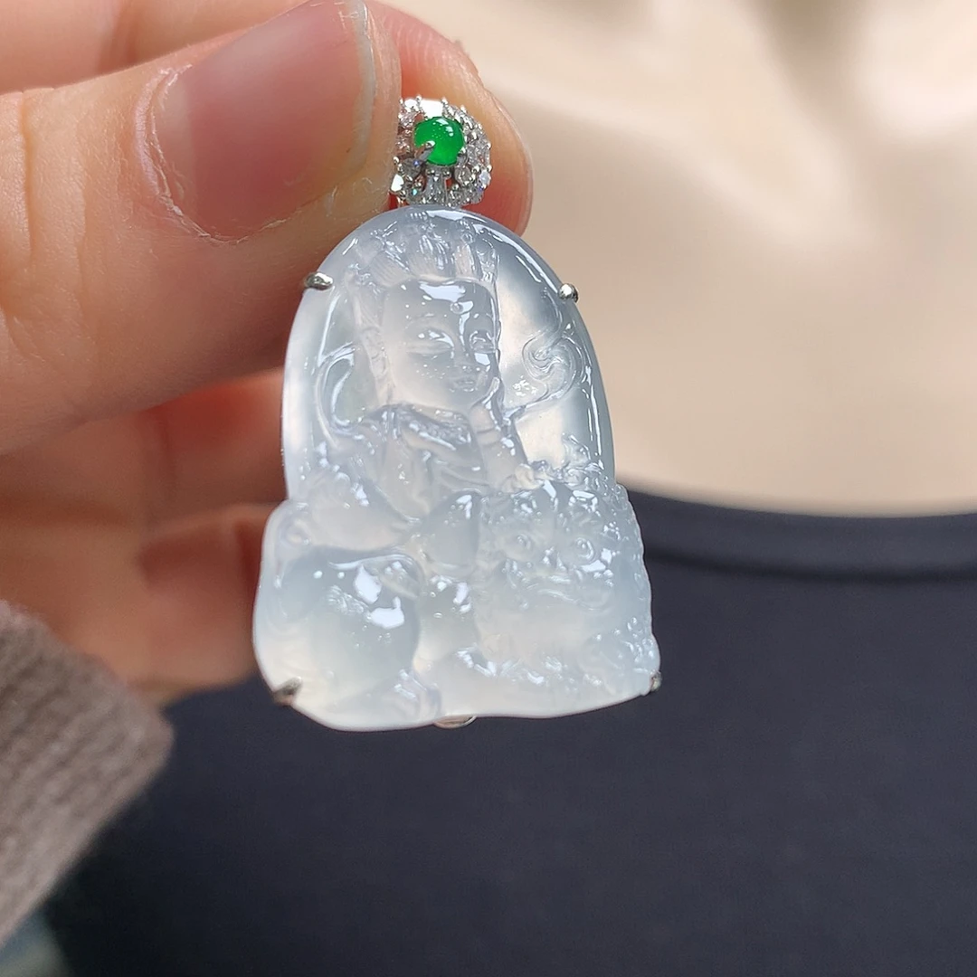 翡翠18K金镶嵌颈饰文殊菩萨