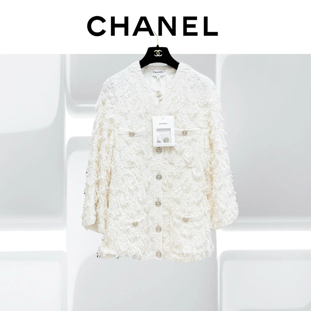 99新 Chanel/香奈儿 36码白色毛毛开衫