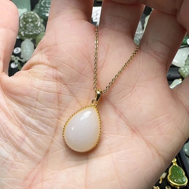 颈饰银S925镶嵌和田玉