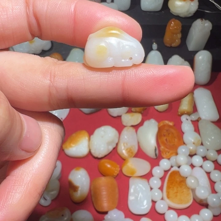 和田玉挂件未镶嵌