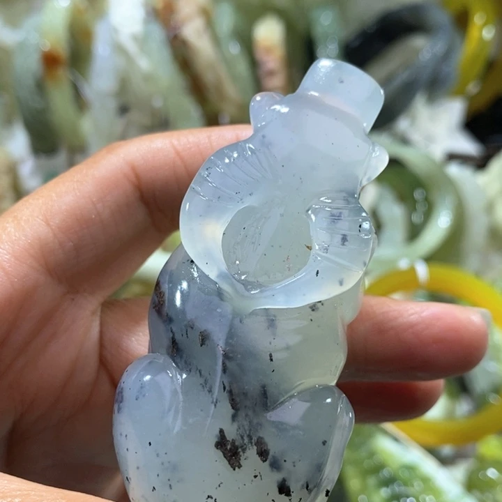 未镶嵌岫玉手把牛