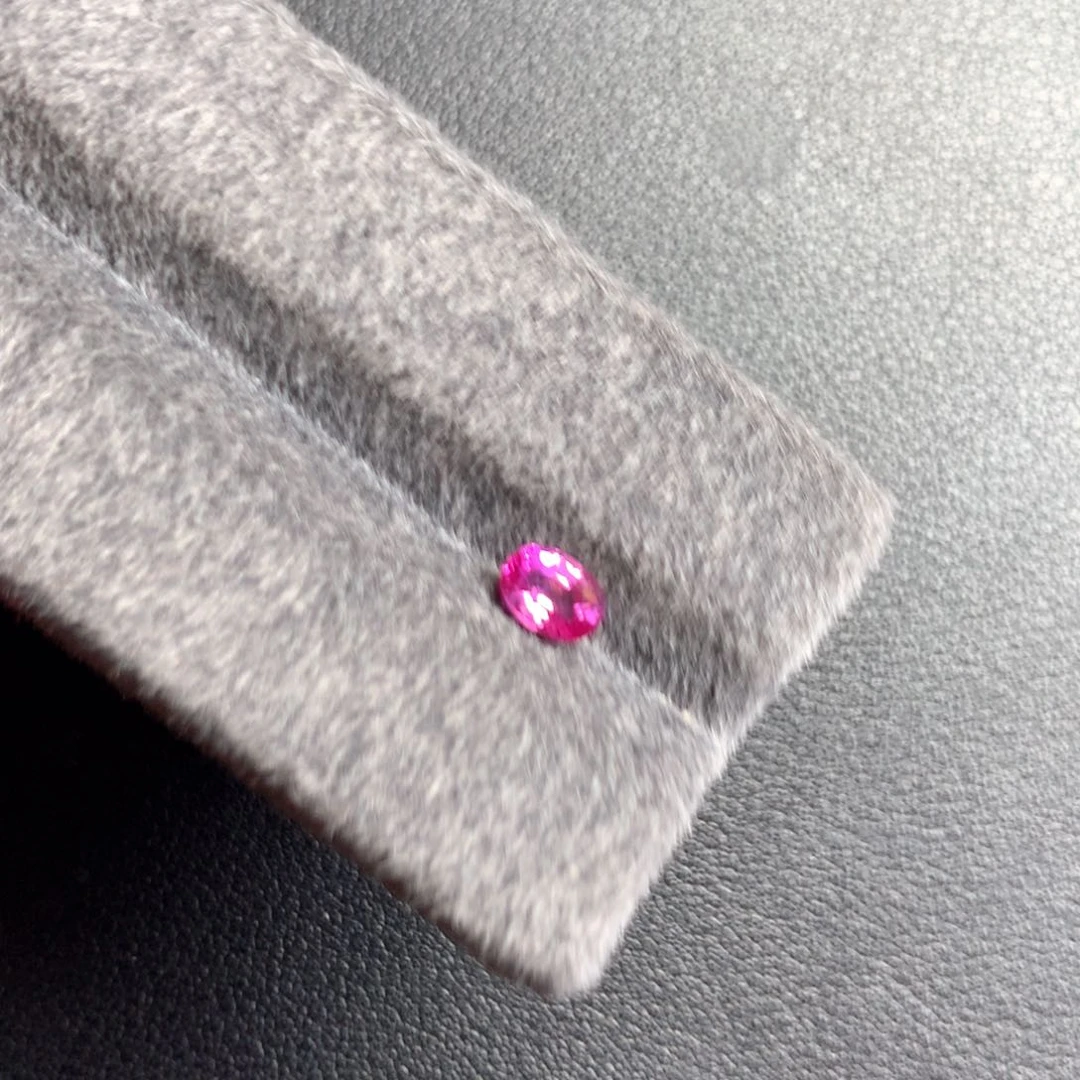 彩色蓝宝石裸石未镶嵌