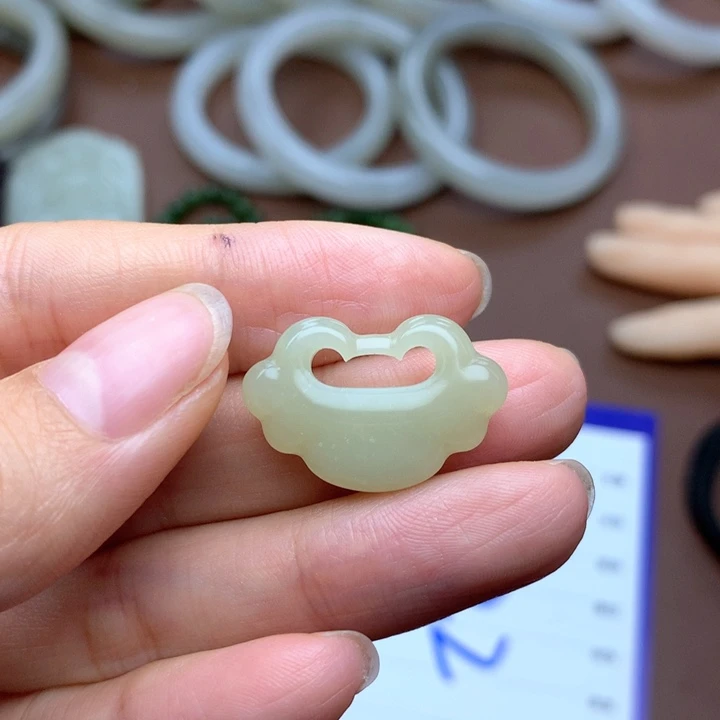 手链未镶嵌和田玉