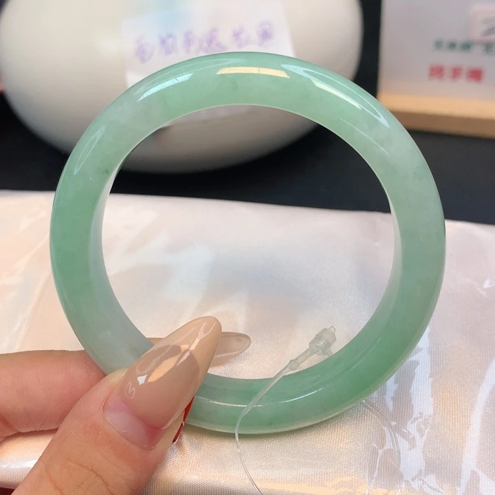 未镶嵌手镯翡翠04