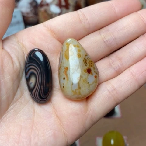 未镶嵌颈饰玛瑙/玉髓陈*打孔不退不换