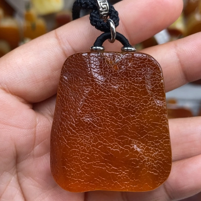 【闪购商品】琥珀颈饰未镶嵌