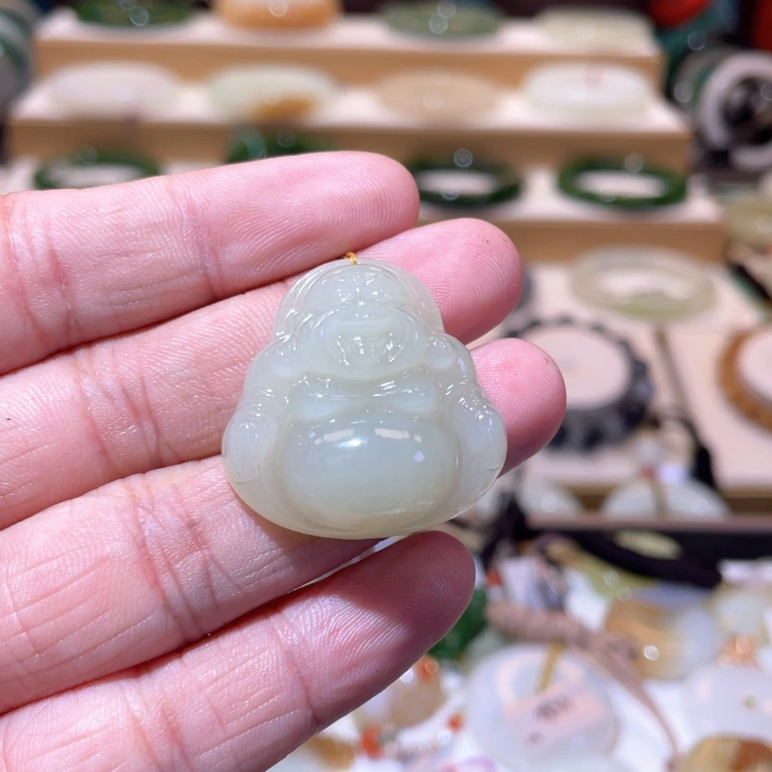 和田玉未镶嵌颈饰高冰晴水佛公