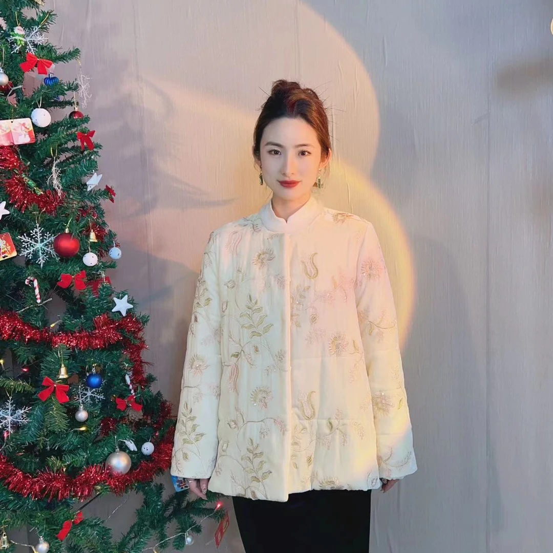 【飞哥女装】高级感宽松桑蚕丝丝绒刺绣设计外套208130-1