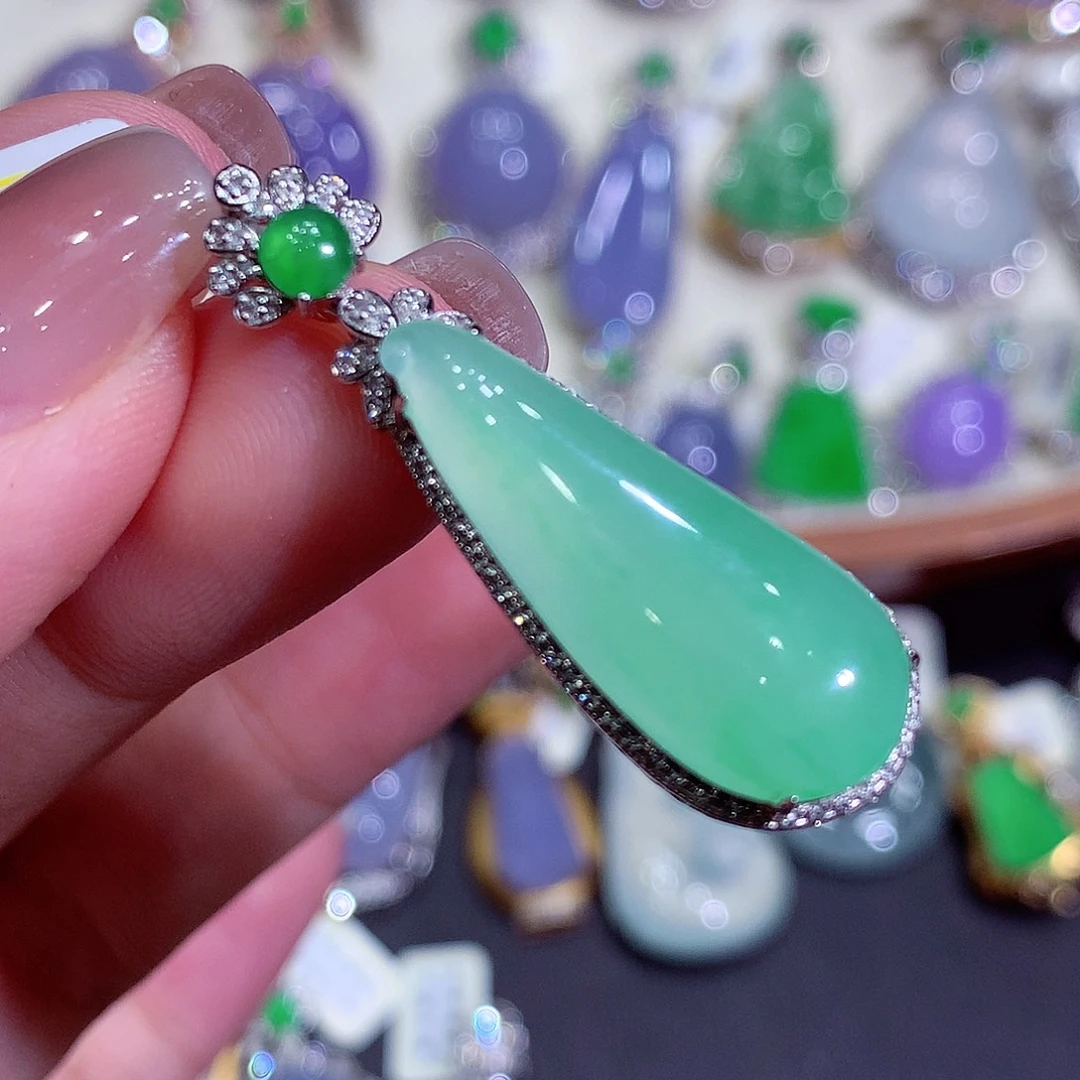 翡翠18K金镶嵌吊坠(不含链)