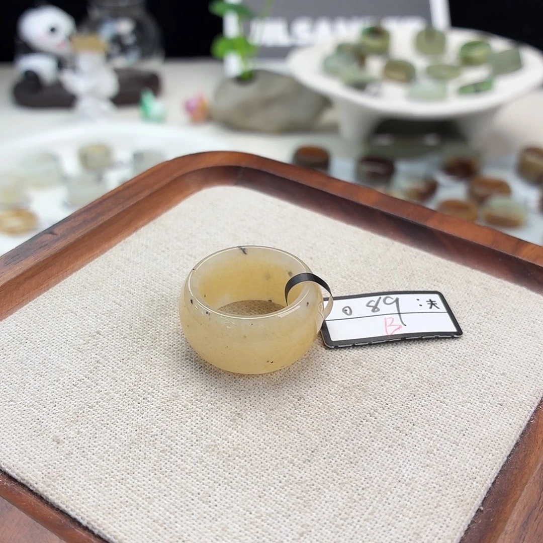 未镶嵌戒圈和田玉F63桂花糖墩墩17.7不退换