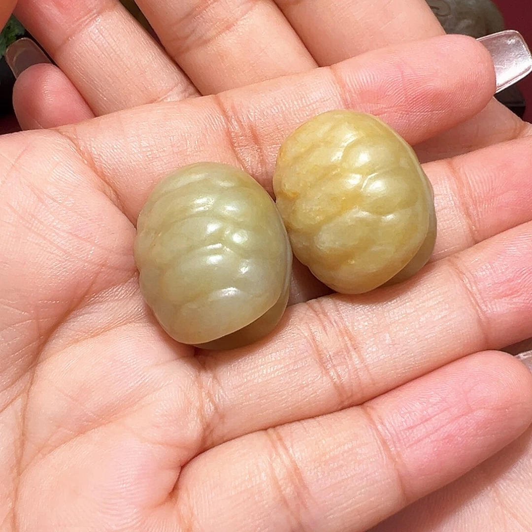 涛***旧未镶嵌和田玉挂件