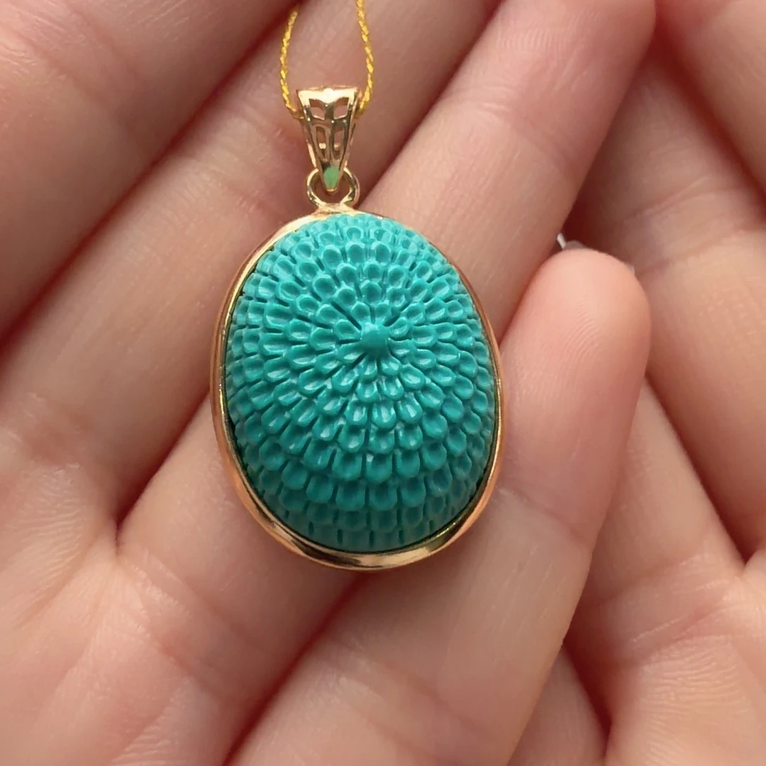 绿松石未镶嵌颈饰