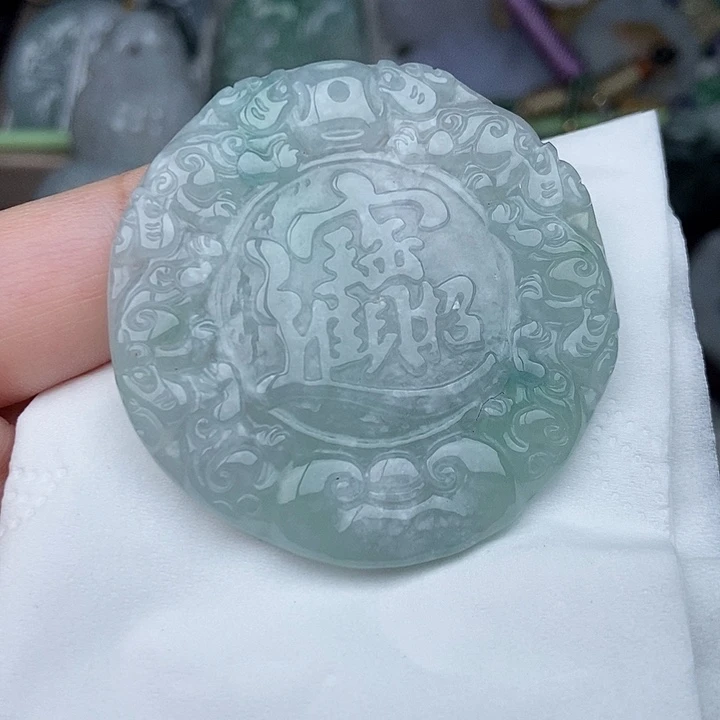 翡翠未镶嵌颈饰翡翠