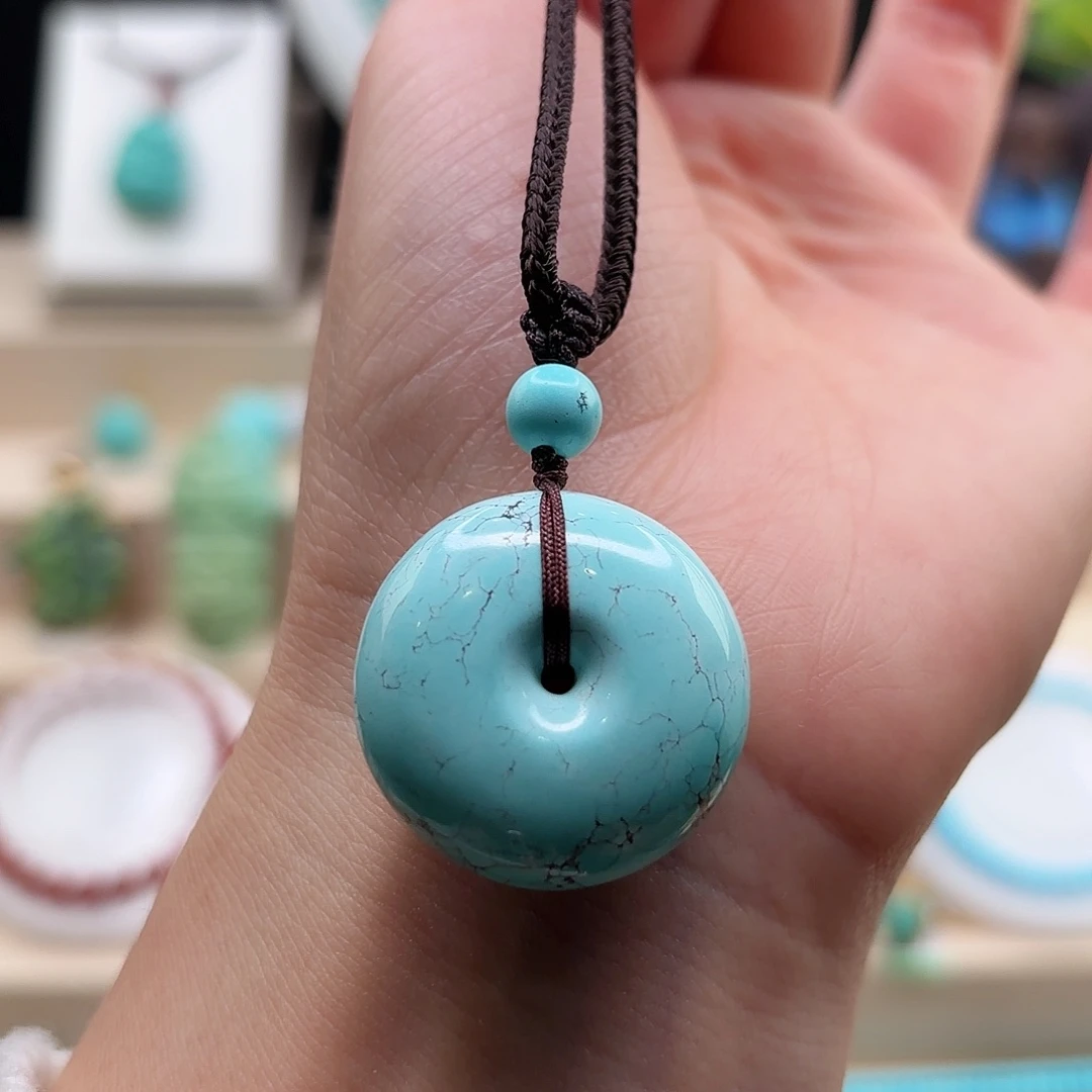 绿松石配饰未镶嵌