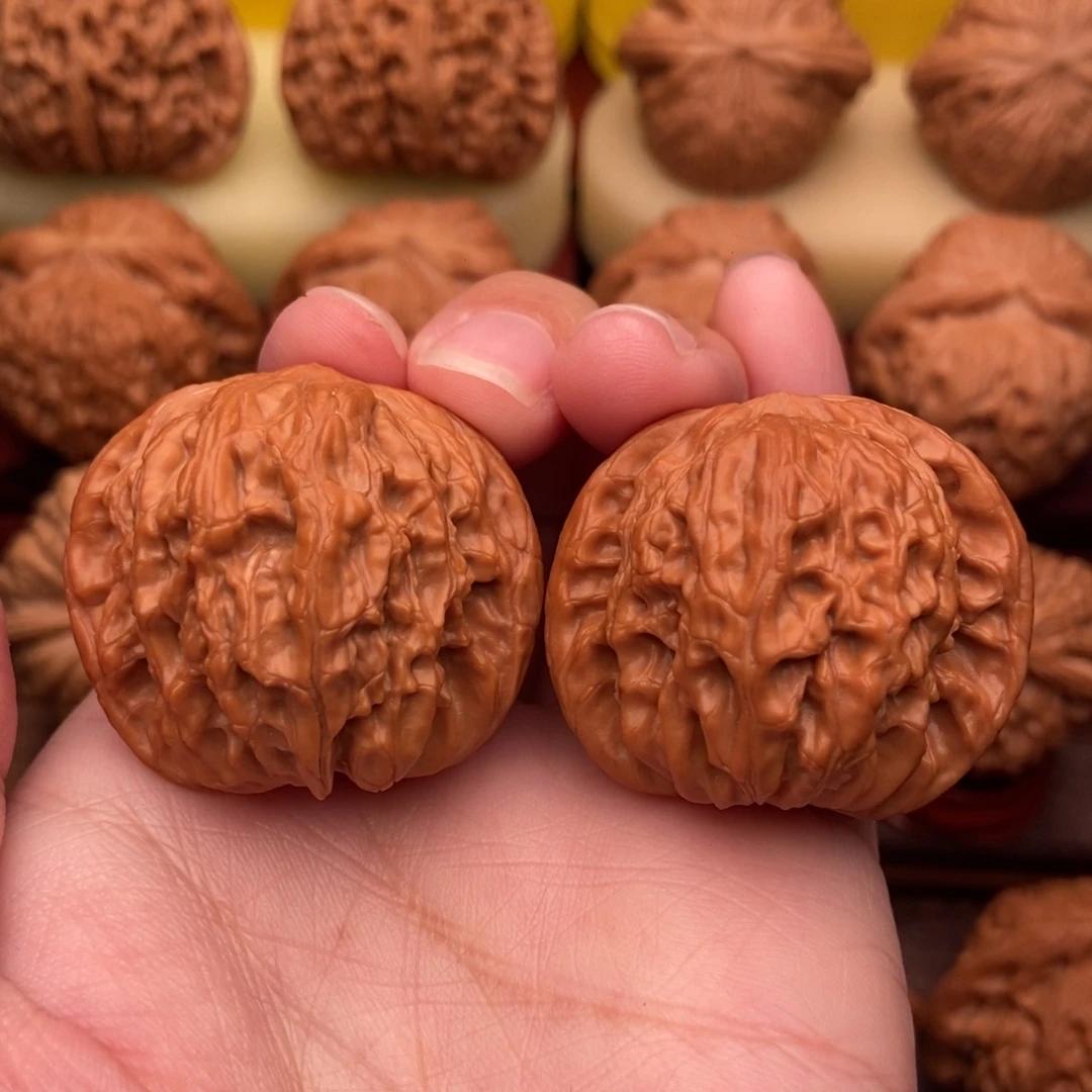 把件文玩核桃精品红皮山地磨盘38